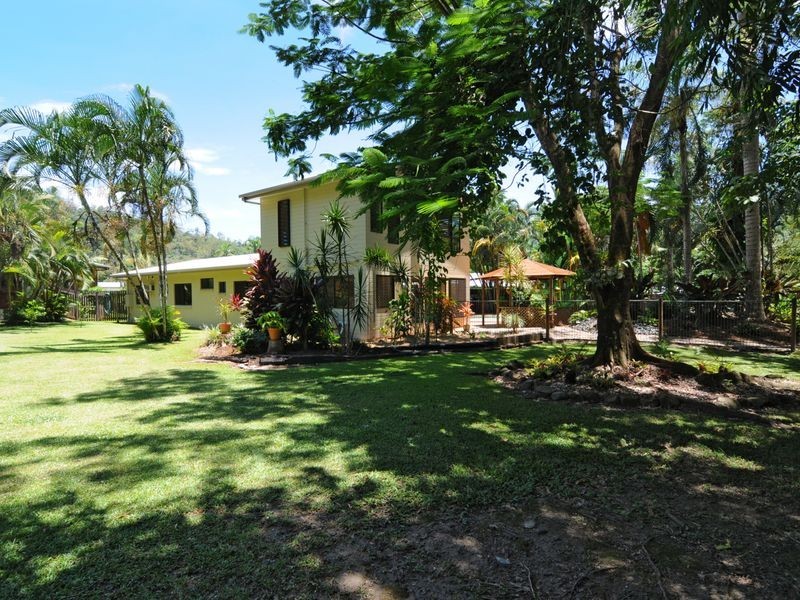 9 Harwood Close, Brinsmead QLD 4870