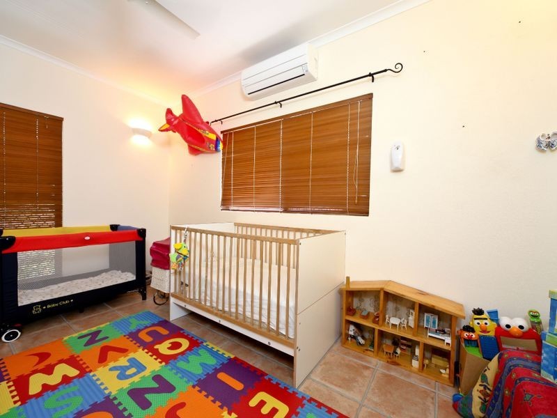34 Bamboo Street, Holloways Beach QLD 4878