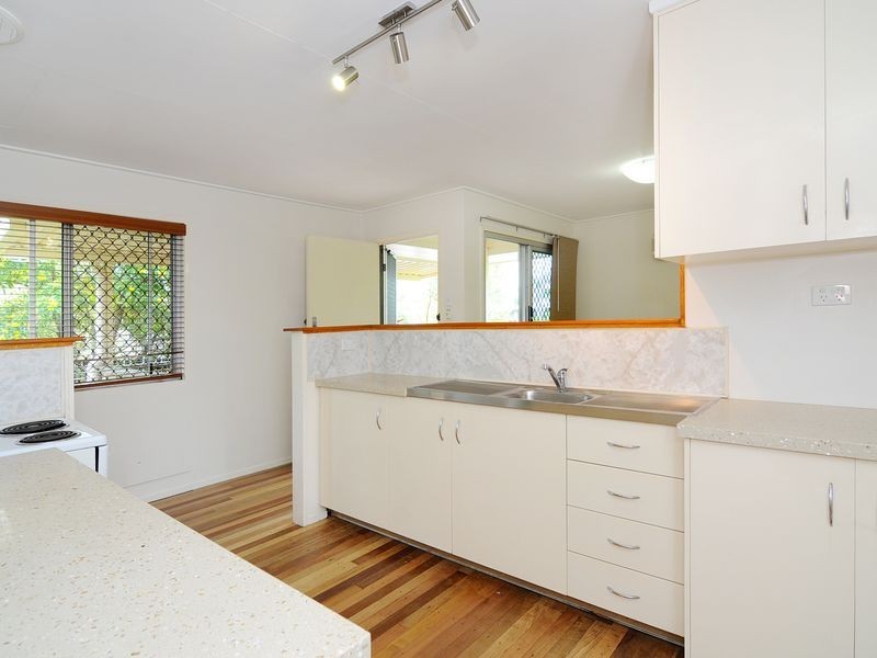 69 Jensen Street, Manoora QLD 4870