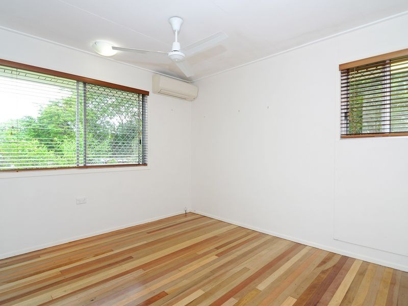 69 Jensen Street, Manoora QLD 4870