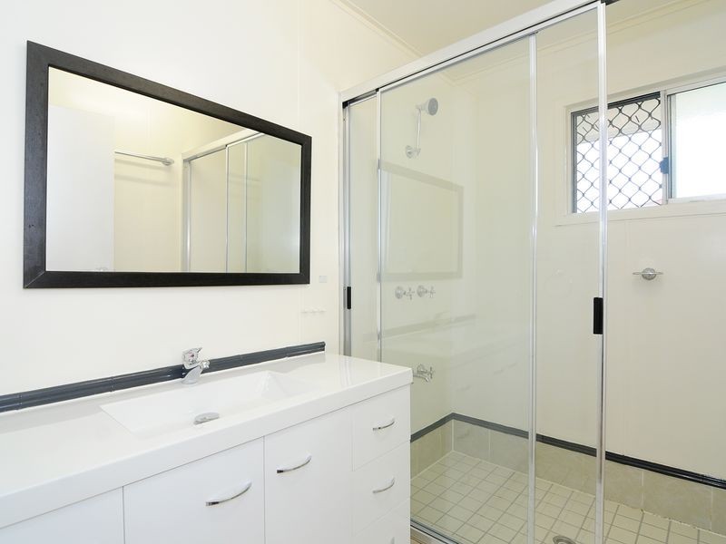 69 Jensen Street, Manoora QLD 4870