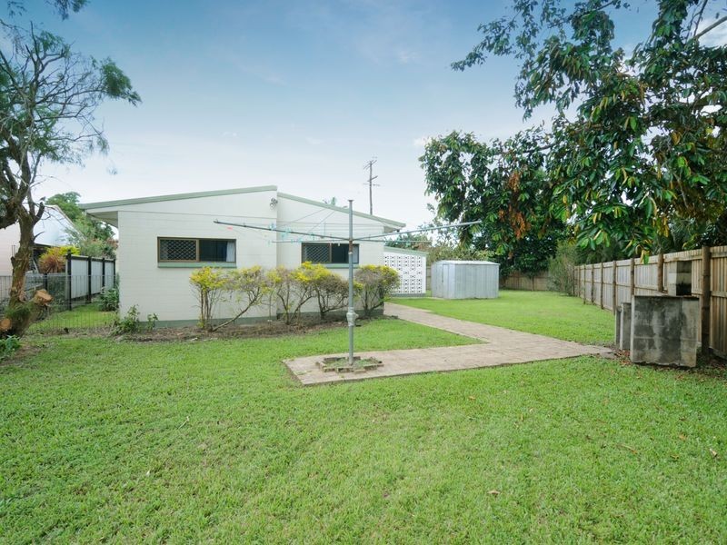 5 Henley Street, Earlville QLD 4870