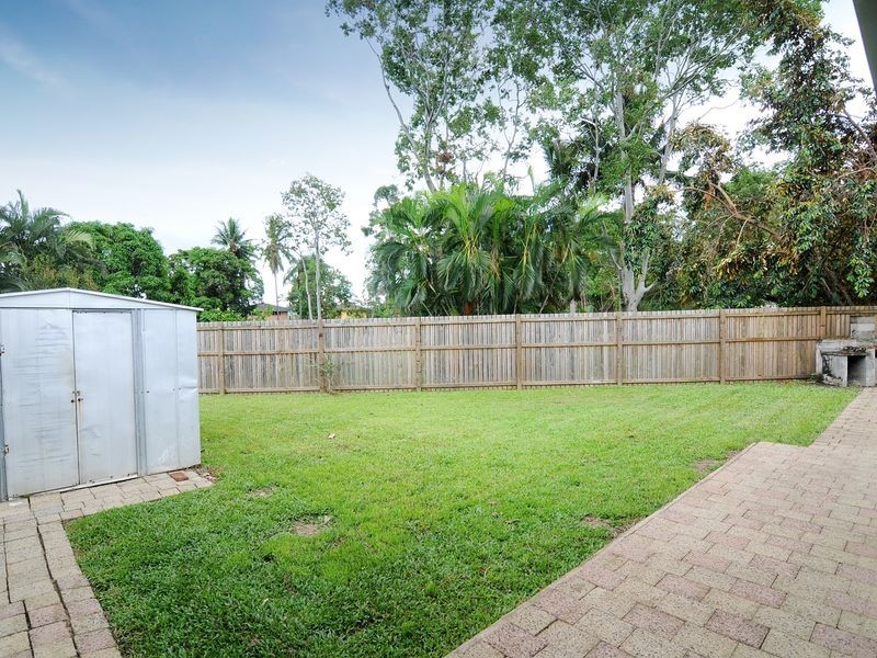 5 Henley Street, Earlville QLD 4870