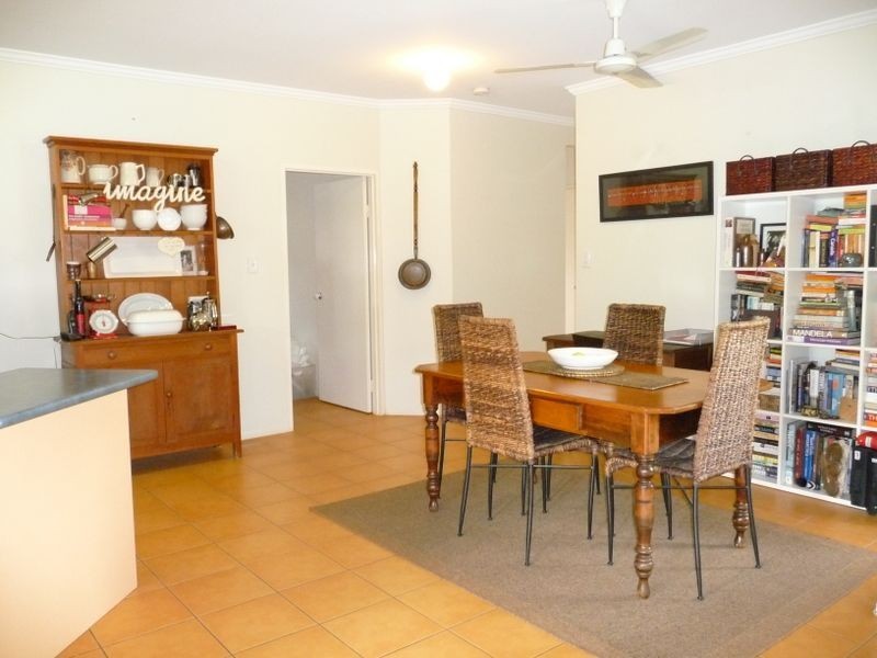 22 Shamrock Avenue, Brinsmead QLD 4870