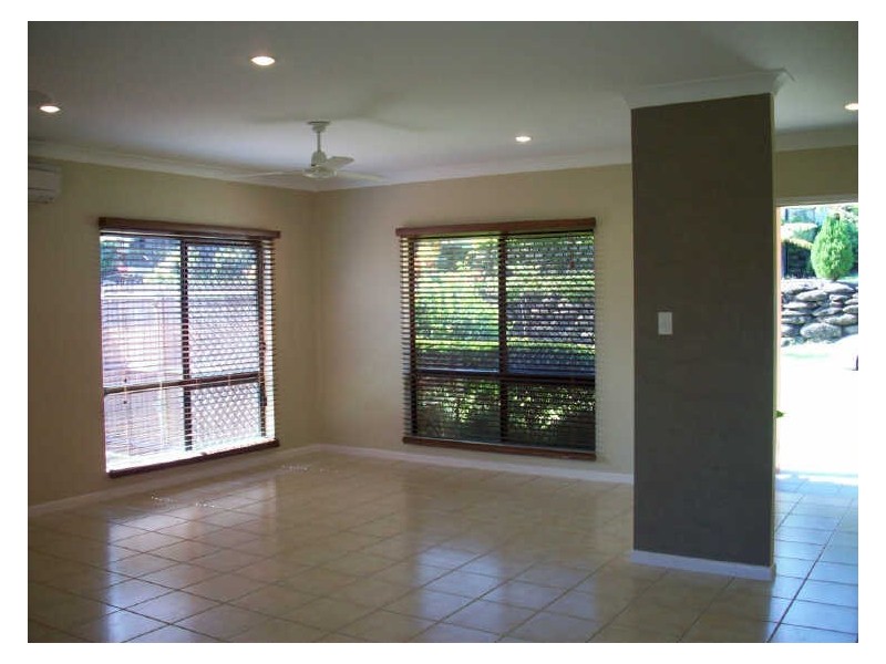 19 Findlay Street, Brinsmead QLD 4870