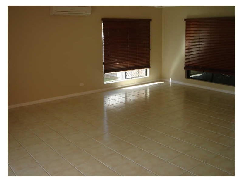 19 Findlay Street, Brinsmead QLD 4870