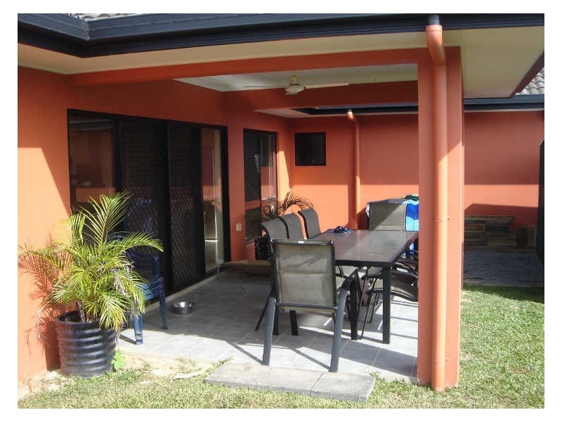 19 Findlay Street, Brinsmead QLD 4870