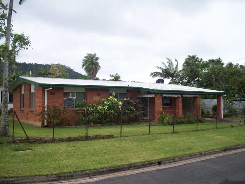 13 Calder Street, Edge Hill QLD 4870