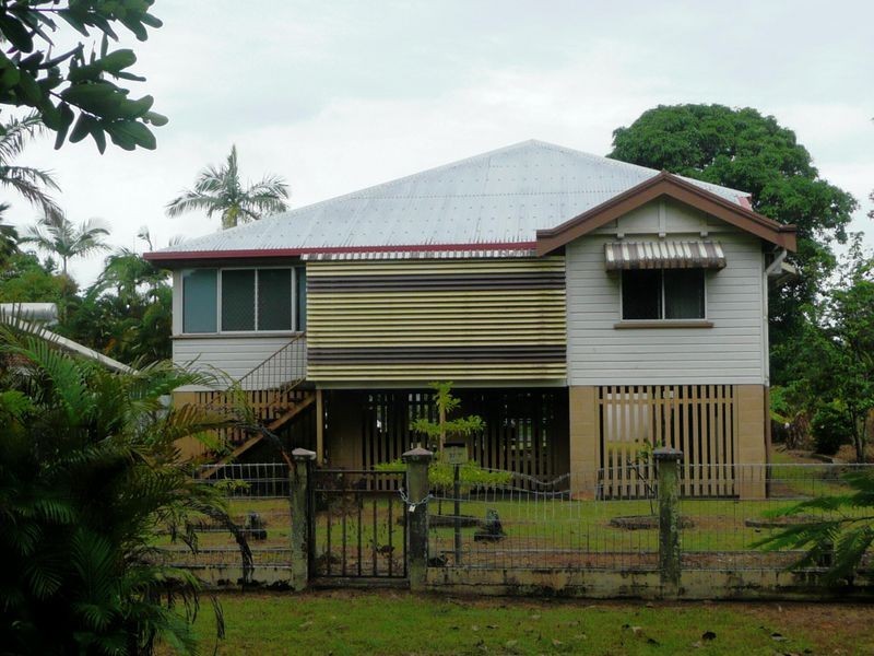 37-39 Smith Street, Cairns North QLD 4870