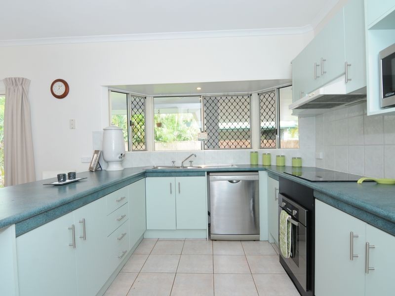 3 Windamere Close, Brinsmead QLD 4870