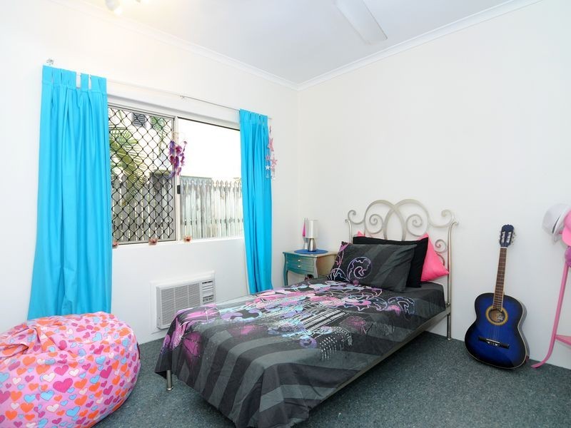 3 Windamere Close, Brinsmead QLD 4870