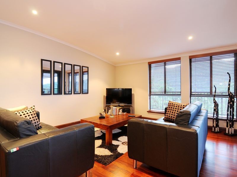 5 Hilltop Close, Bayview Heights QLD 4868