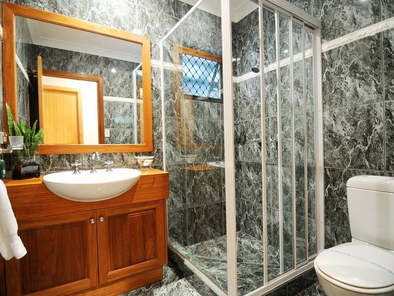 5 Hilltop Close, Bayview Heights QLD 4868