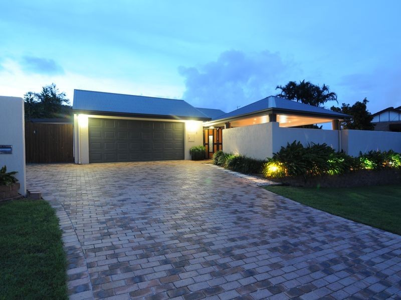 5 Hilltop Close, Bayview Heights QLD 4868