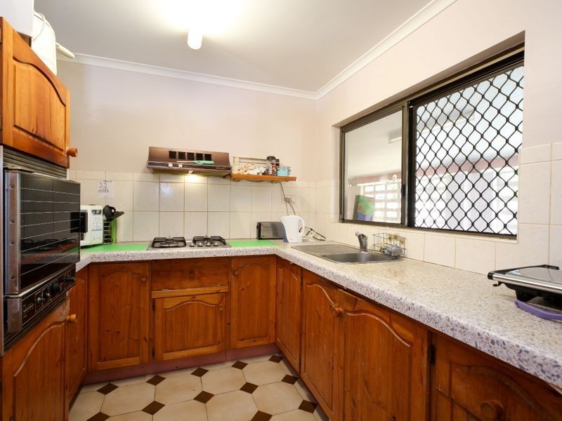 30 Pepperina Street, Mooroobool QLD 4870