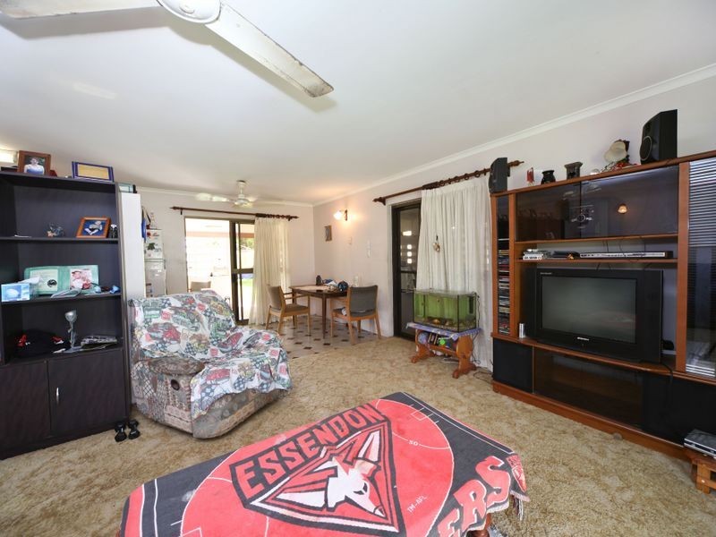 30 Pepperina Street, Mooroobool QLD 4870