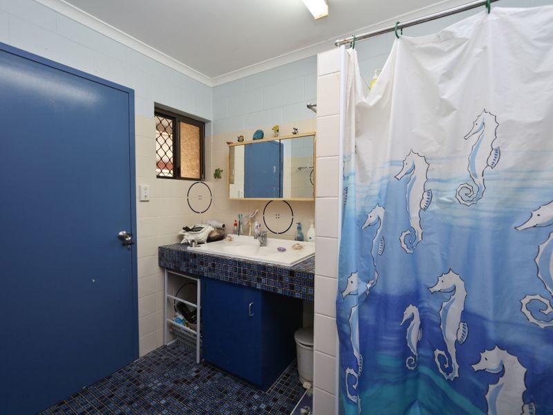 30 Pepperina Street, Mooroobool QLD 4870