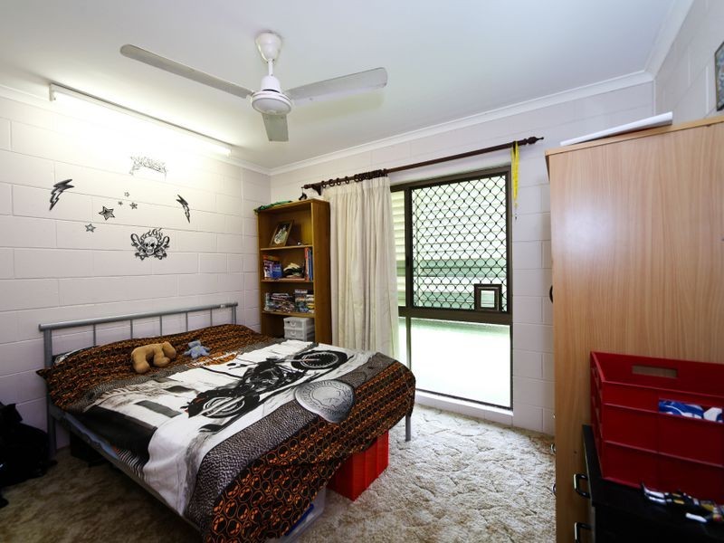 30 Pepperina Street, Mooroobool QLD 4870