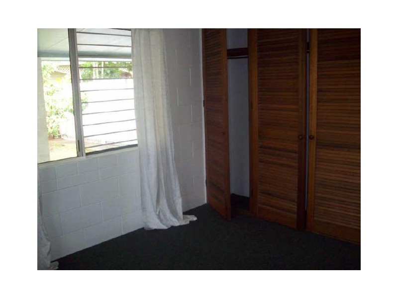 Aeroglen QLD 4870