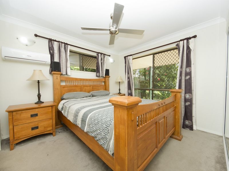 174 Harvey Road, Redlynch QLD 4870