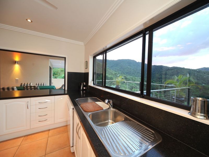 3 Osprey Close, Bayview Heights QLD 4868