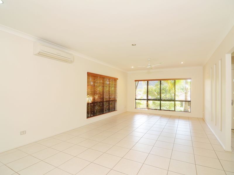 13 Chapel Close, Brinsmead QLD 4870