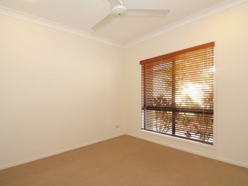 13 Chapel Close, Brinsmead QLD 4870