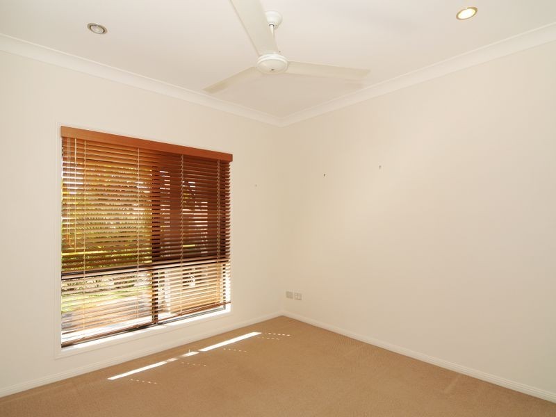 13 Chapel Close, Brinsmead QLD 4870