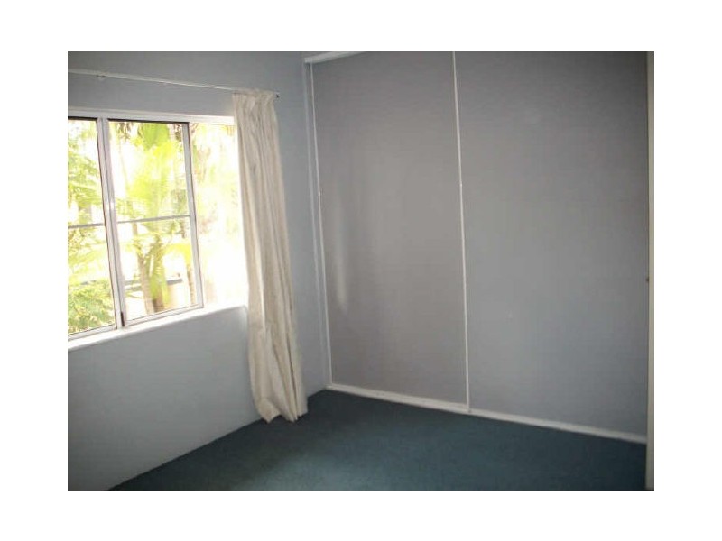 2/21 Rutherford Street, Yorkeys Knob QLD 4878