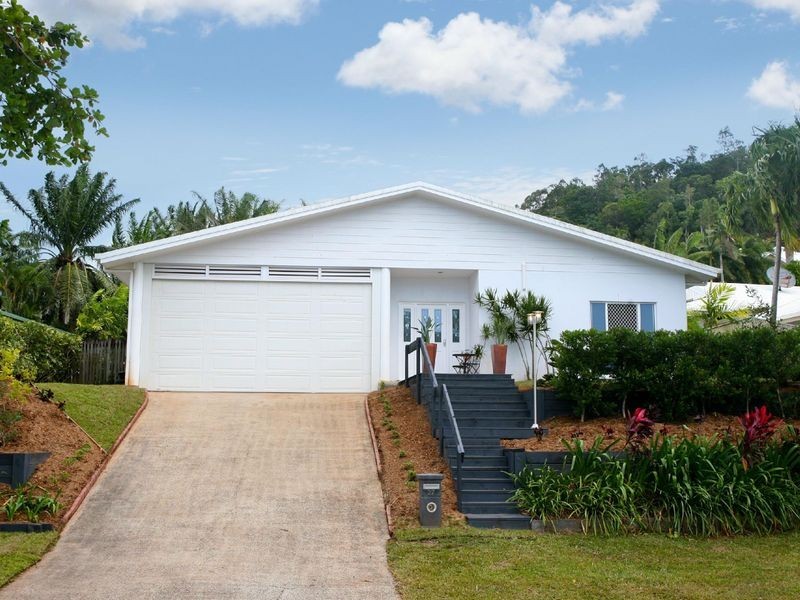 27 Southerden Drive, Mooroobool QLD 4870