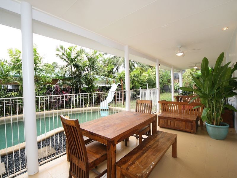 27 Southerden Drive, Mooroobool QLD 4870