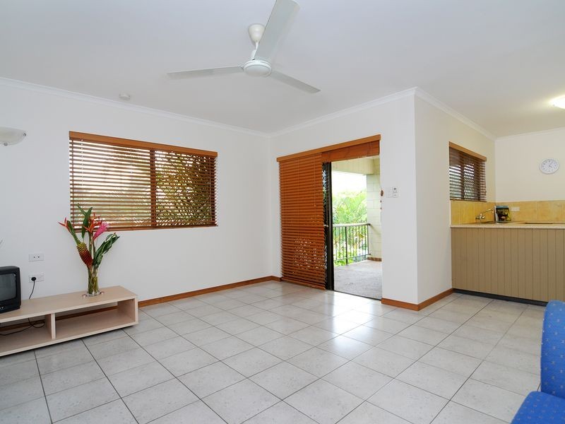 8/18 Jensen Street, Manoora QLD 4870