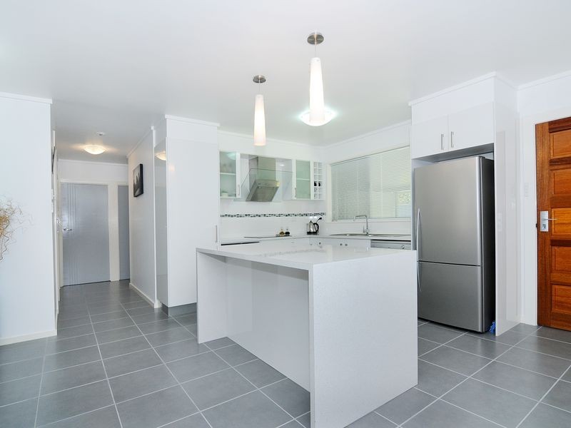 17 Purbeck Place, Edge Hill QLD 4870