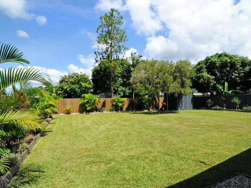 17 Purbeck Place, Edge Hill QLD 4870