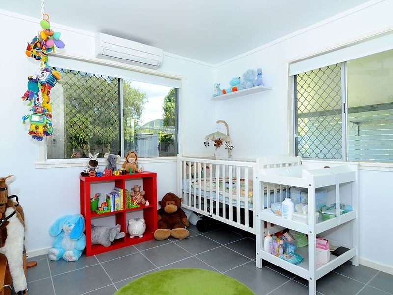 17 Purbeck Place, Edge Hill QLD 4870