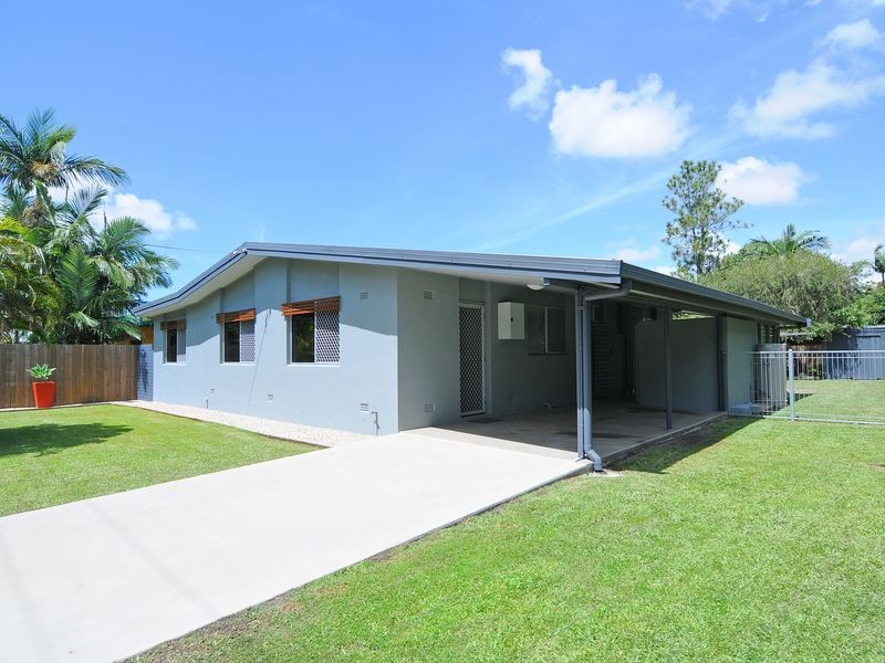 17 Purbeck Place, Edge Hill QLD 4870