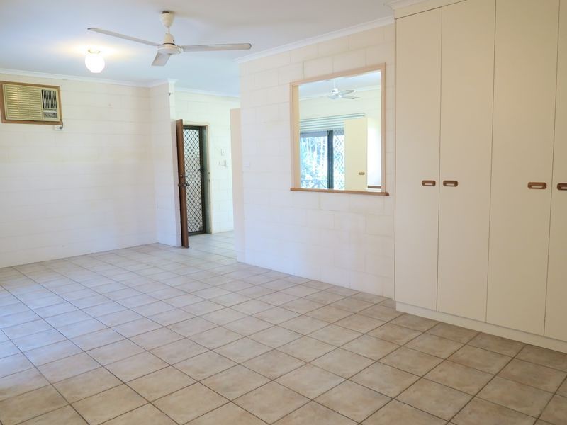 18 Brady Close, Brinsmead QLD 4870