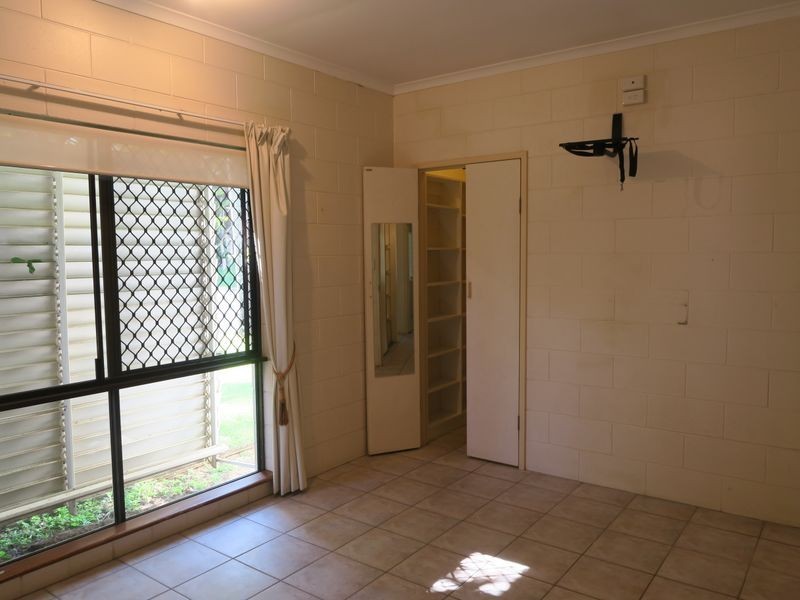 18 Brady Close, Brinsmead QLD 4870