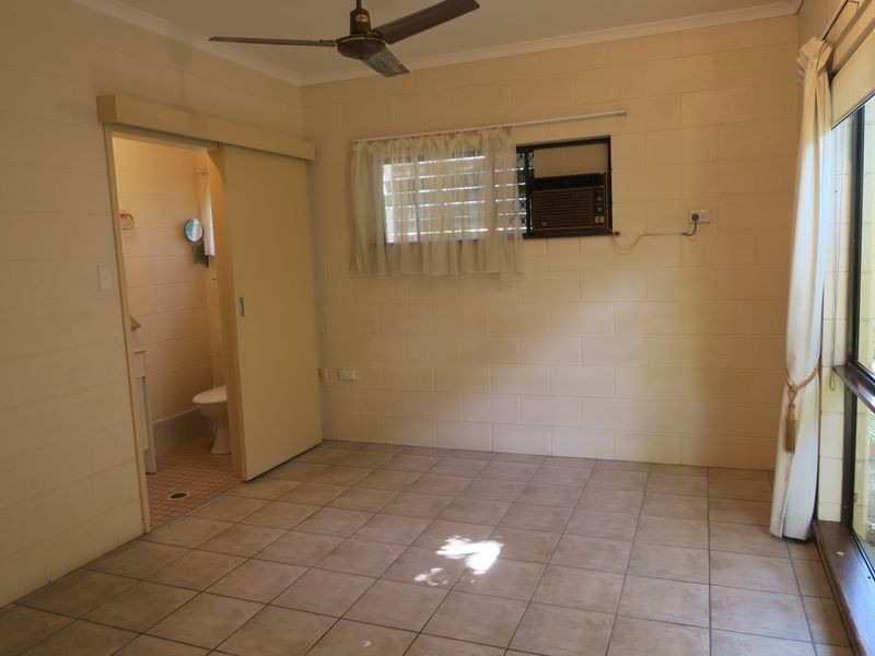 18 Brady Close, Brinsmead QLD 4870