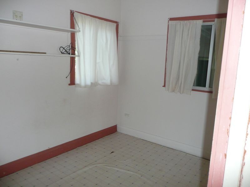 105 Callaghan Street, Mooroobool QLD 4870