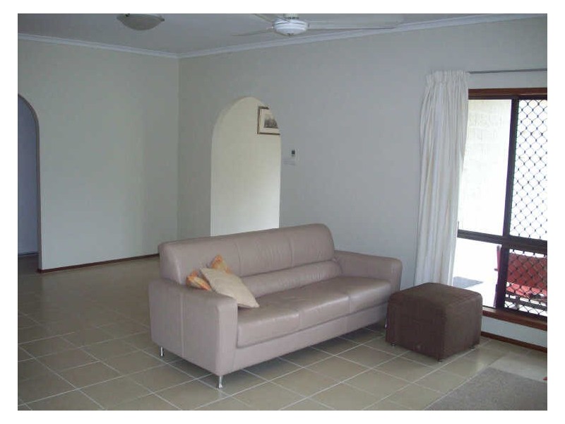 22 Shannon Drive, Woree QLD 4868