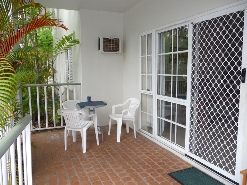 2/87 Earl Street, Westcourt QLD 4870