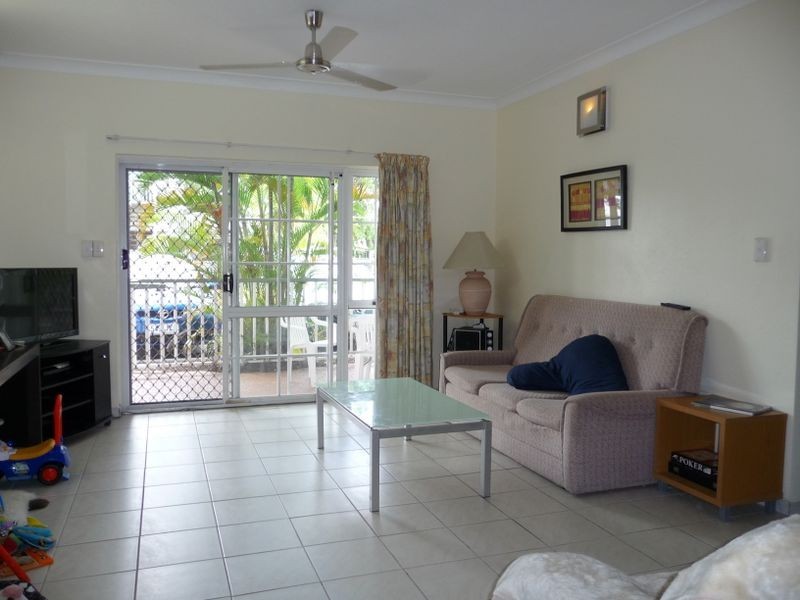 2/87 Earl Street, Westcourt QLD 4870