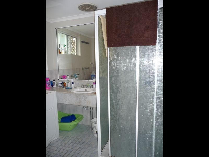 2/87 Earl Street, Westcourt QLD 4870