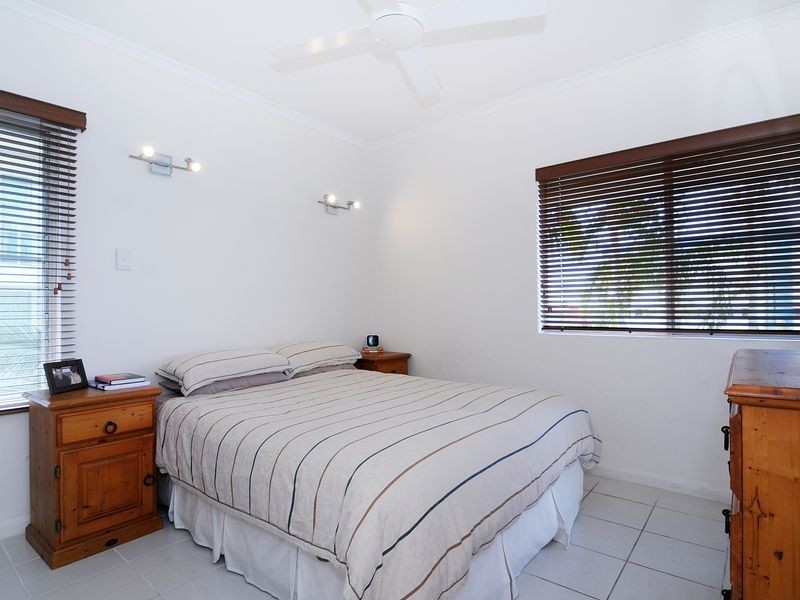 13/14 Upward Street, Cairns QLD 4870