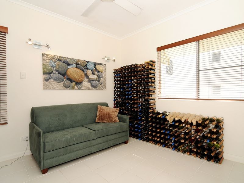 13/14 Upward Street, Cairns QLD 4870