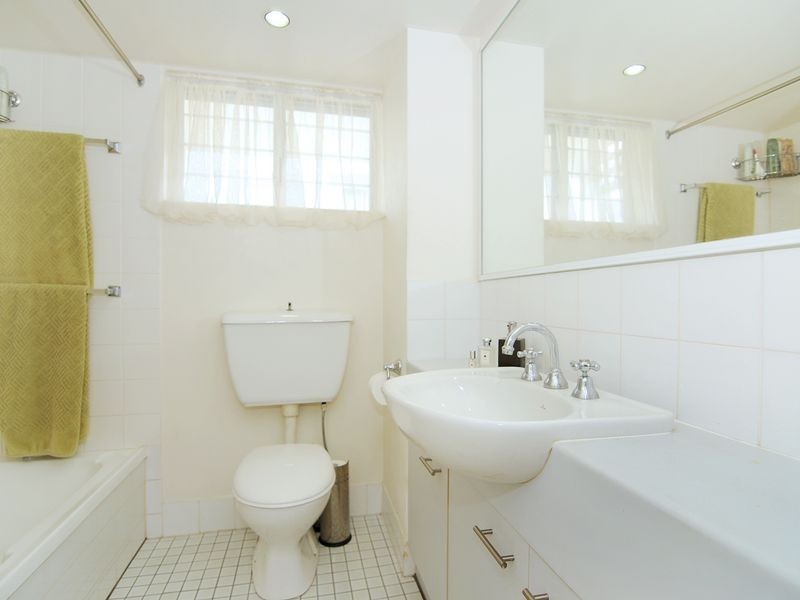 13/14 Upward Street, Cairns QLD 4870