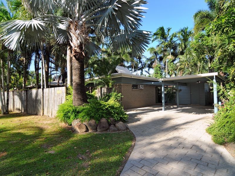 2/21 Caribbean Street, Holloways Beach QLD 4878