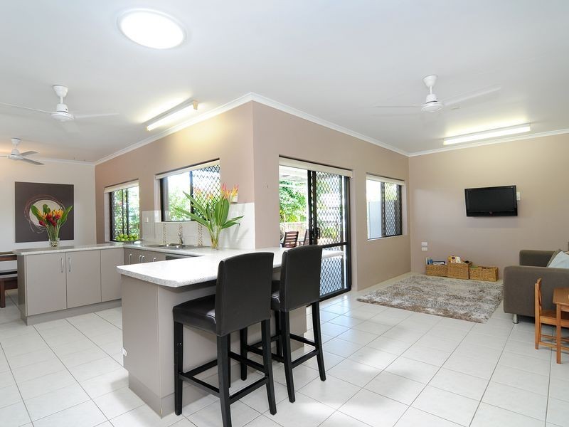 17 Tolson Close, Brinsmead QLD 4870