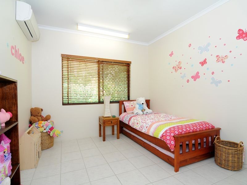 17 Tolson Close, Brinsmead QLD 4870